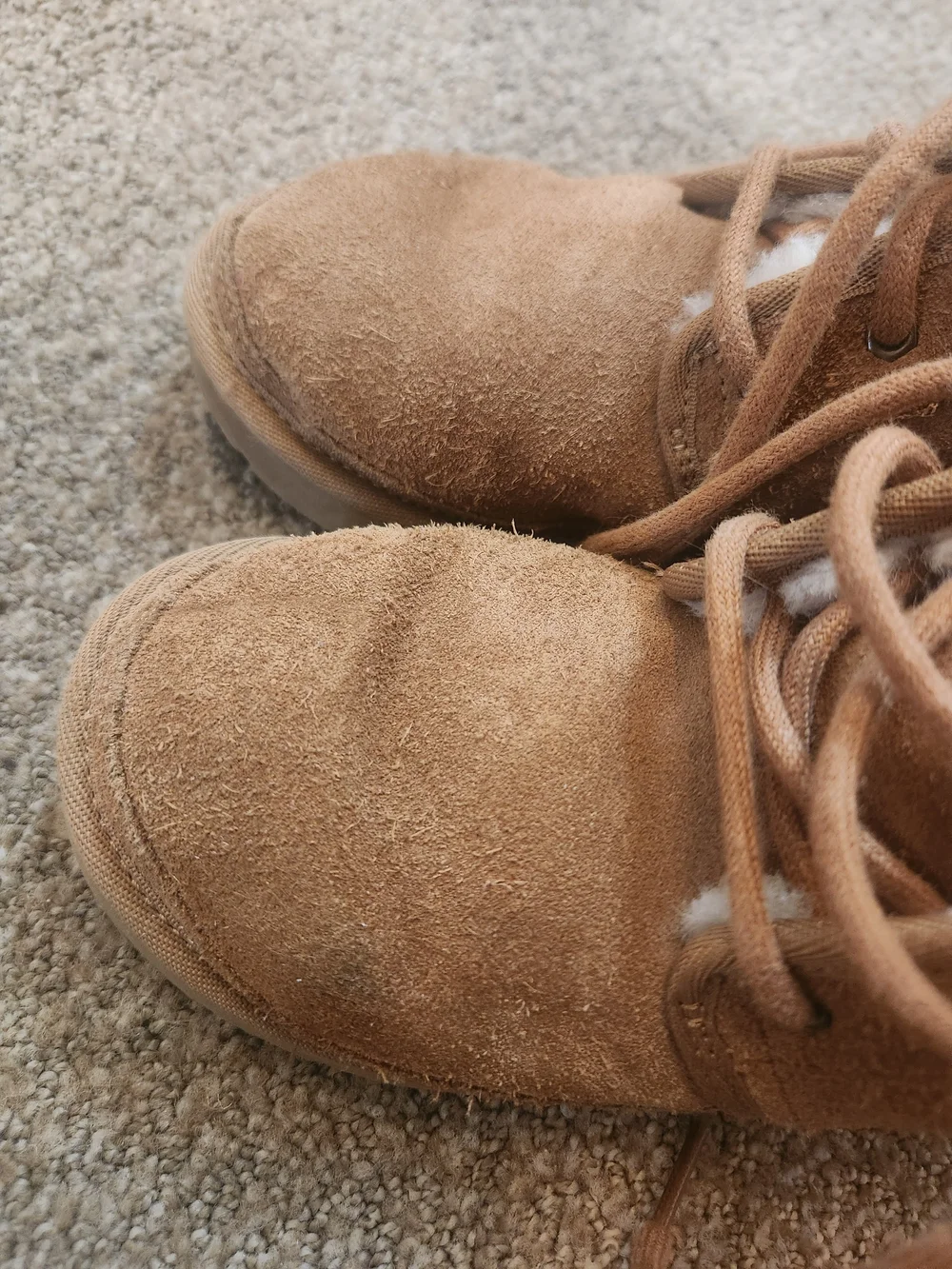 UGG Neumel II Boots Suede Lined Chestnut Boots Side Zip Toddler Sz 12